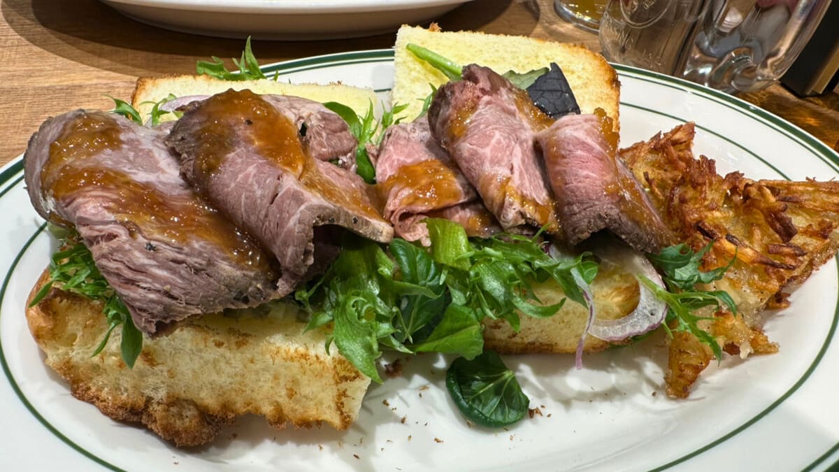 【2026年1月13日NEWOPEN】「Coastline」の『ロールパンサンド』（田町）