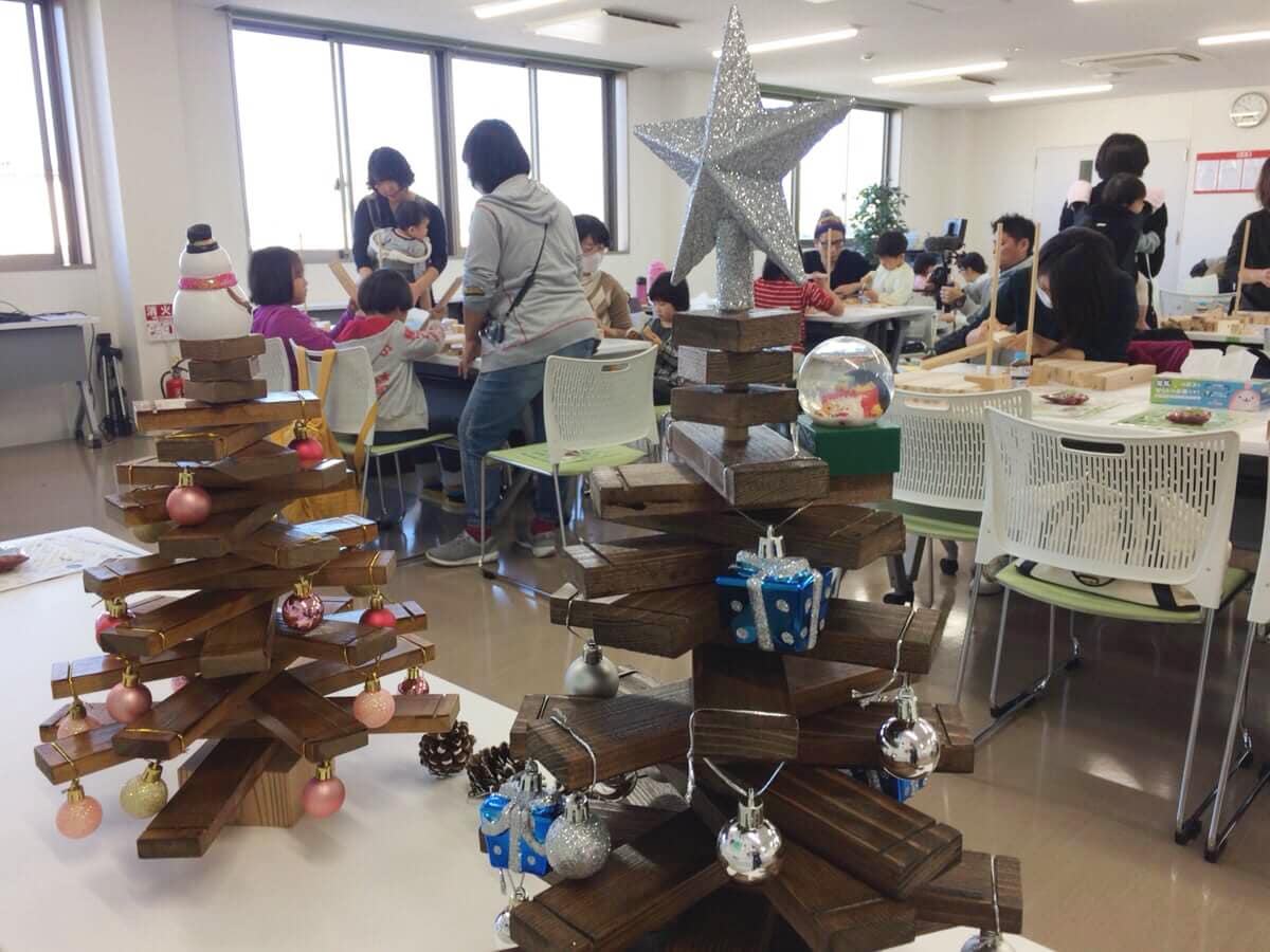 収納楽々！木の香りがするクリスマスツリー作り（ママレポーターより）