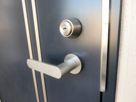 連休で家を留守にする時の防犯対策6つと防災・衛生面をチェック！